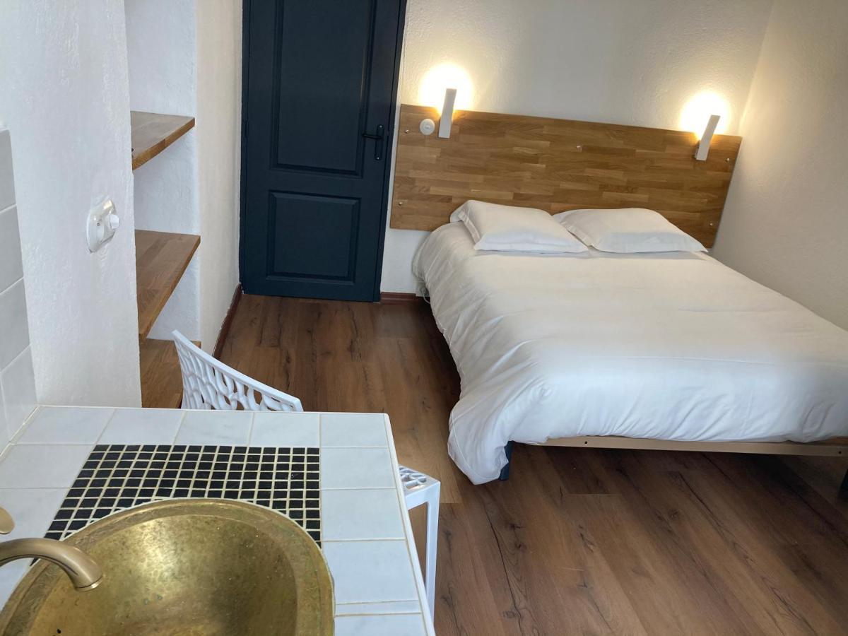 T2 Au Coeur De La Rue Fesch Ajaccio (Corsica)